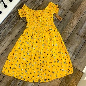 Yellow dress